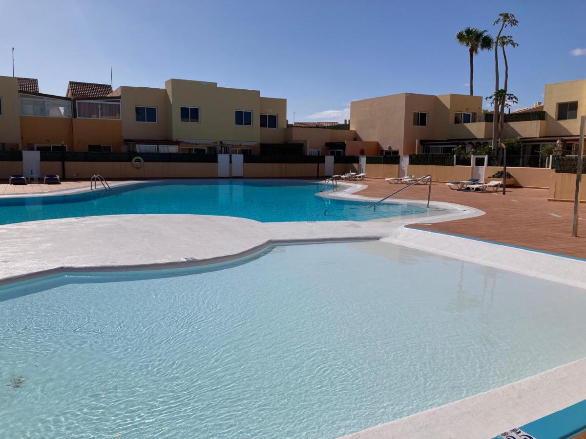 2 Bedroom Pool Apartment Close To Beach Rocky Point Коралео Екстериор снимка
